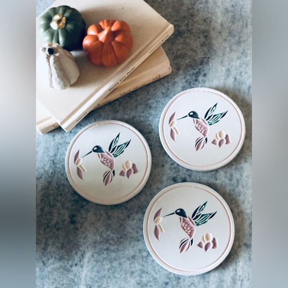 Vintage Set of 3 Ceramic Hummingbird Coaster | Farmhouse Style | Cottage | - Picture 2 of 2